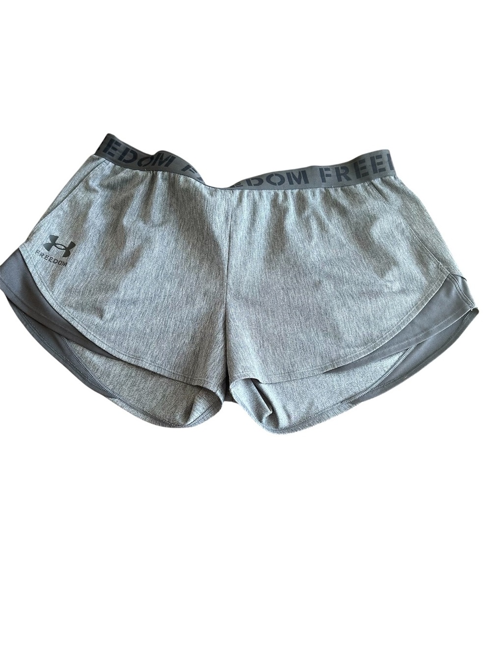 Under Armour Light Gray Women's Athletic Shorts with FREEDOM Waistband
Size XL